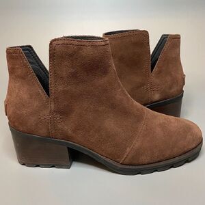 Sorel cate cut out ankle boots burro maroon 9